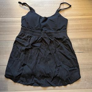 Lululemon black workout top size 6